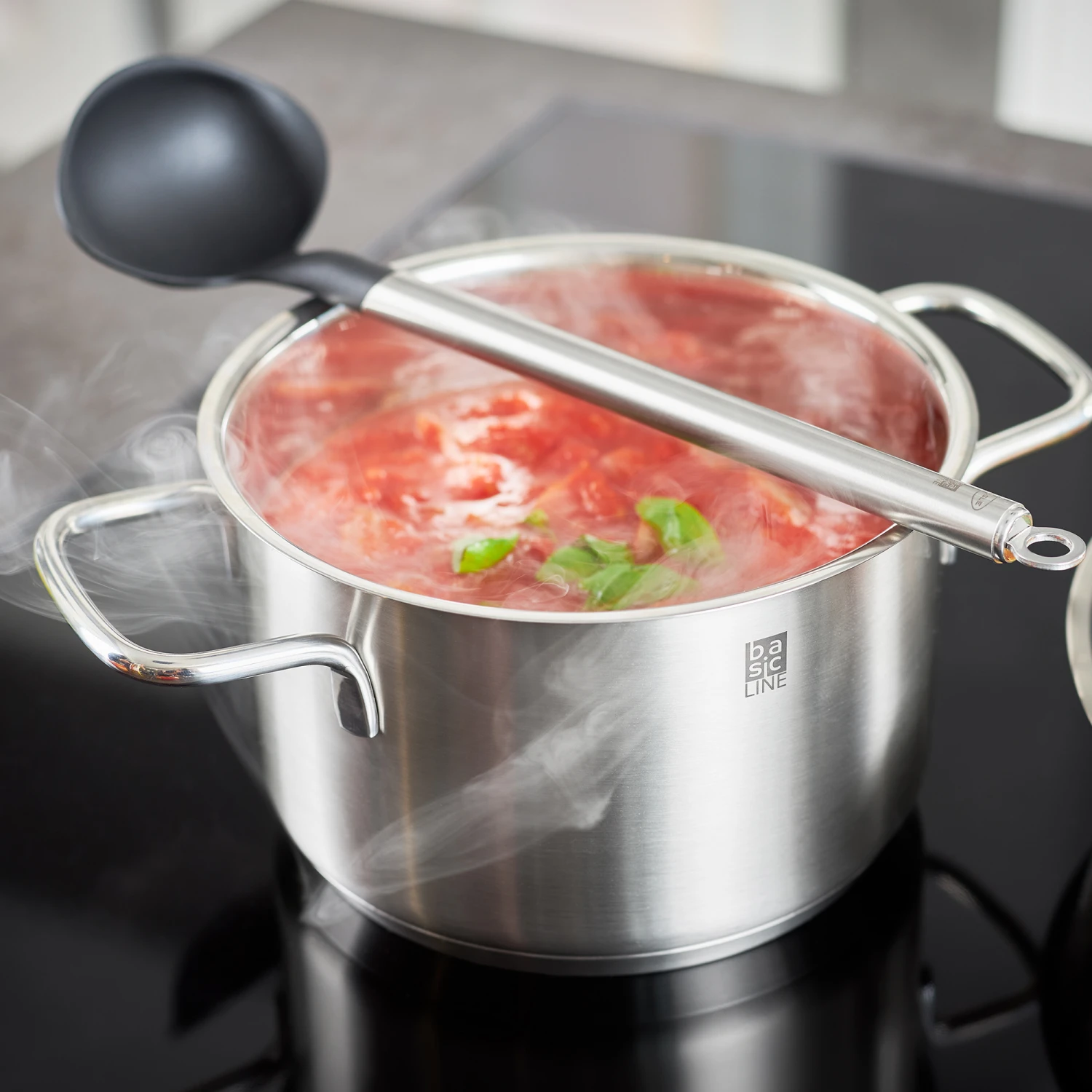 Rosle Basic Line Sauslepel - RVS / Siliconen - 28 Cm 4 Rosle Basic Line Sauslepel - RVS / Siliconen - 28 Cm - Afbeelding 2