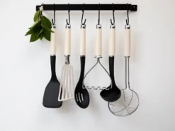 KitchenAid Soeplepel Core - Amandelwit -Exporteren Kook Geur Winkel Productafbeeldingen CL 2023 03 09T144311.512